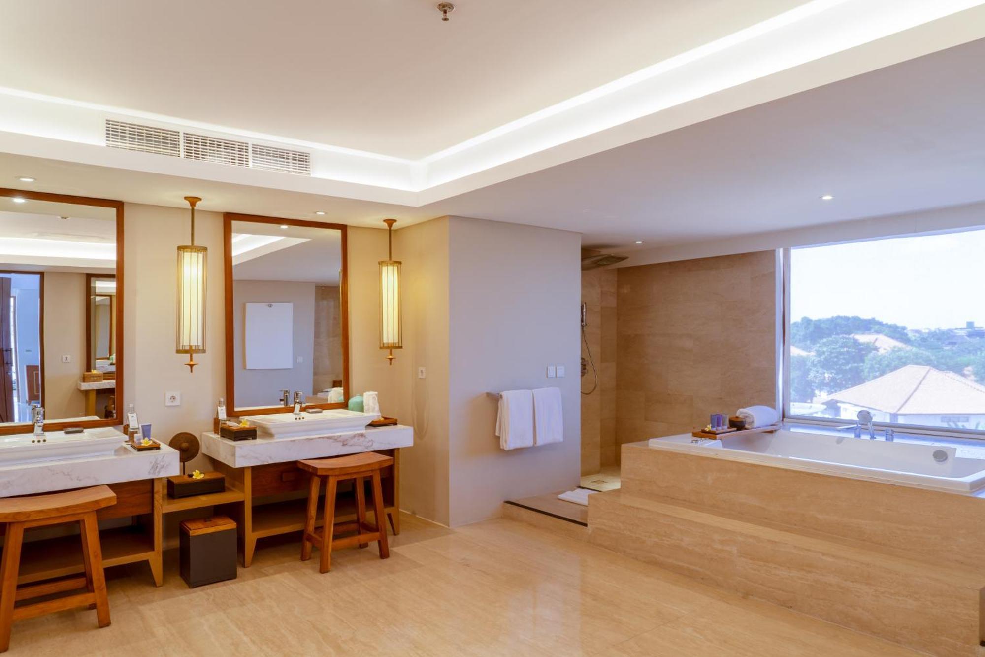 Royal Suites At The Bandha Legian Exteriör bild