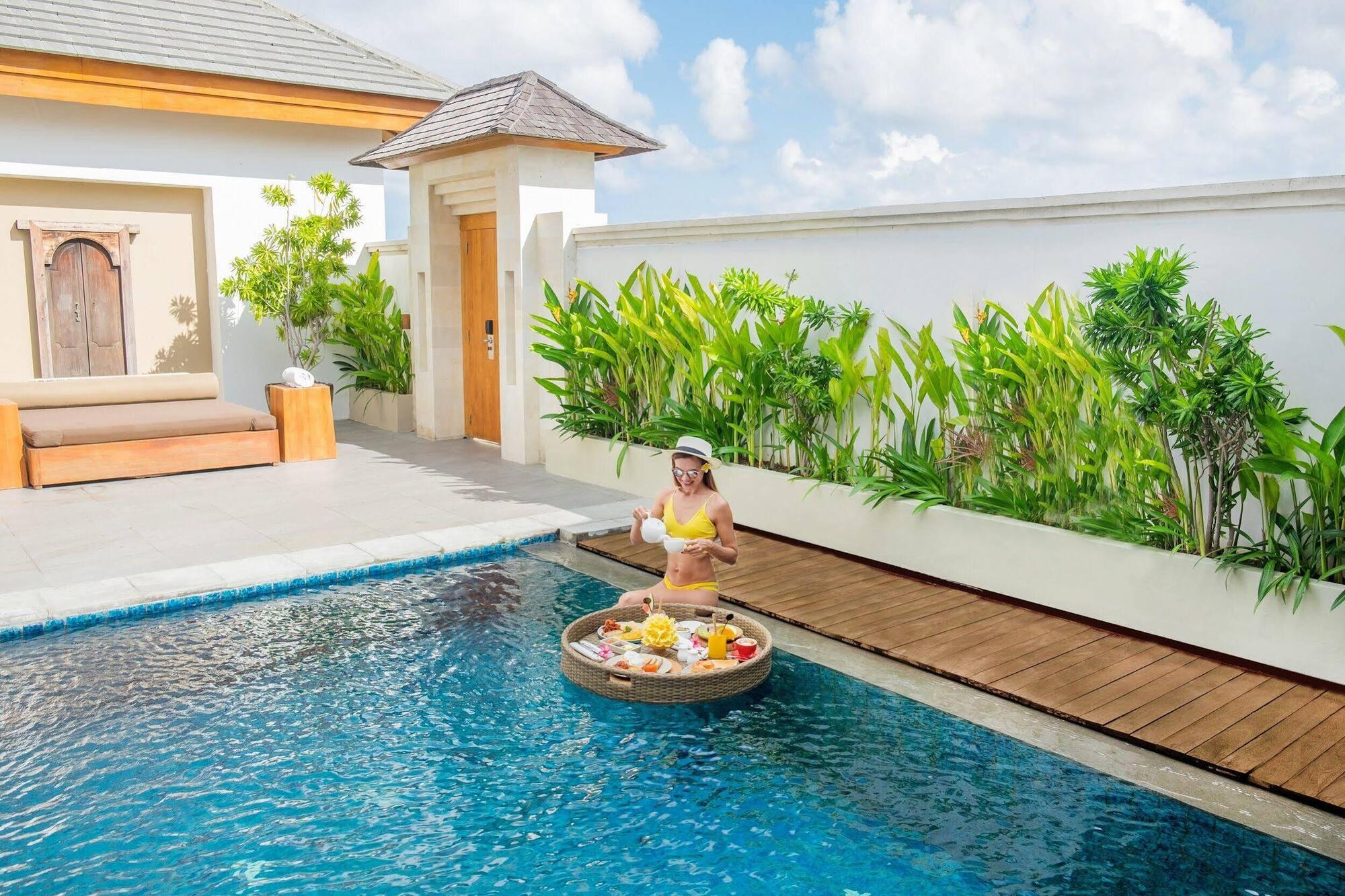Royal Suites At The Bandha Legian Exteriör bild